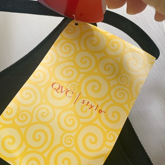 Spanx camisole. Black. Large. - Picture 5 of 5